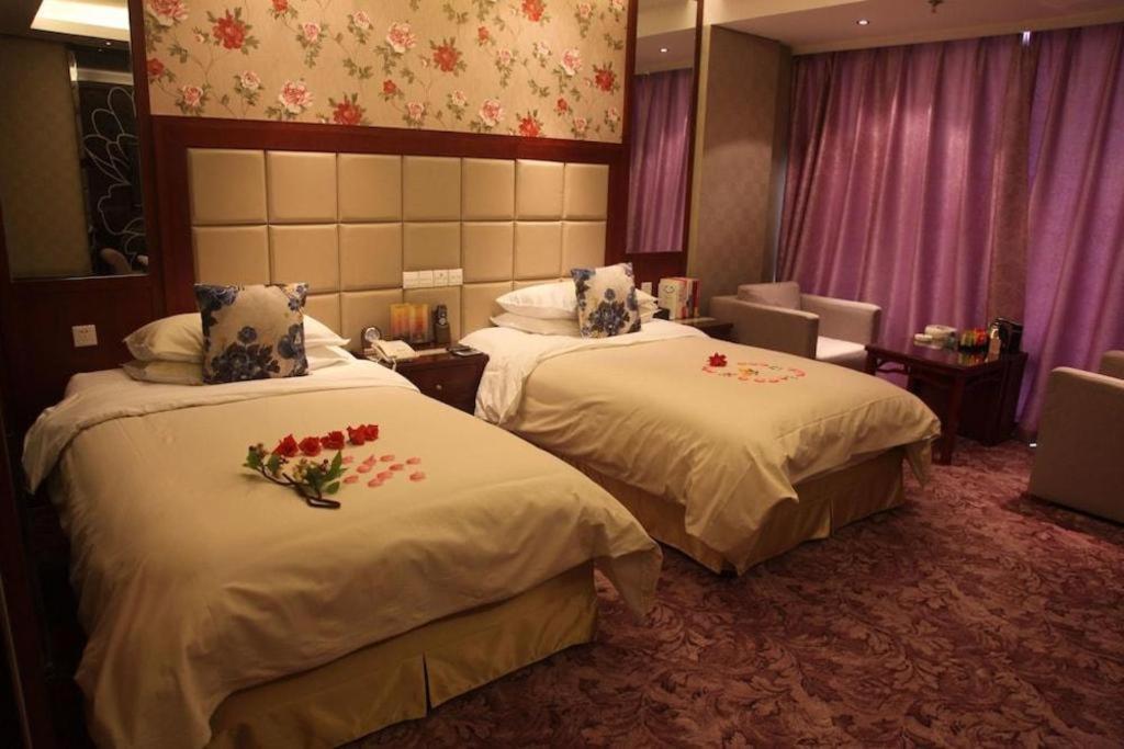 New Friendship Hotel Λουό Γιανγκ Εξωτερικό φωτογραφία