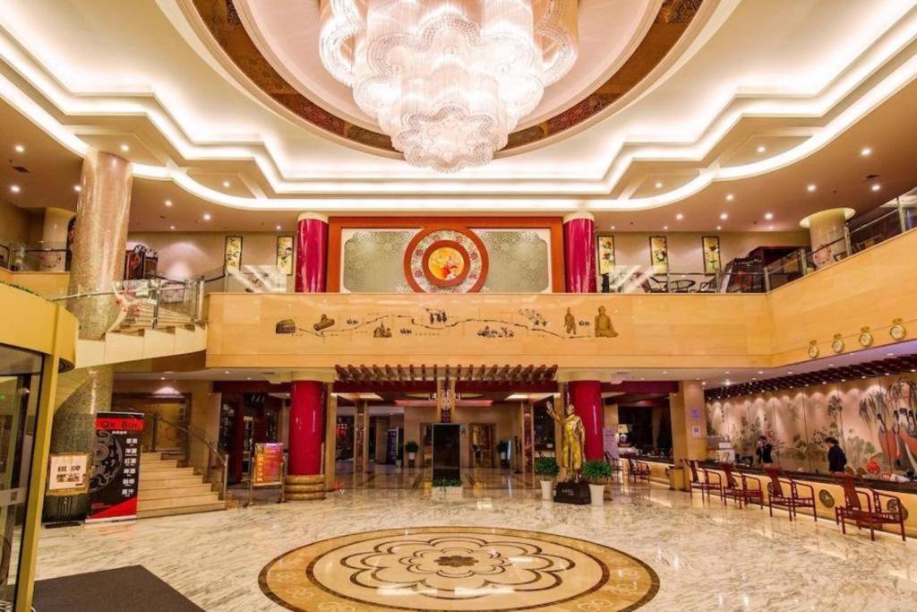 New Friendship Hotel Λουό Γιανγκ Εξωτερικό φωτογραφία