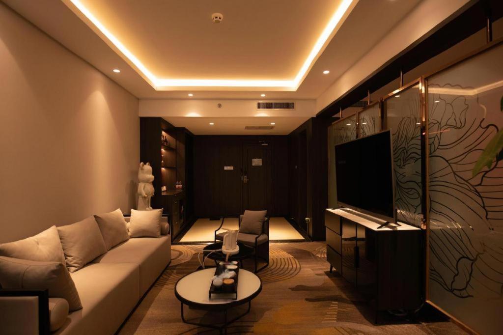 New Friendship Hotel Λουό Γιανγκ Εξωτερικό φωτογραφία