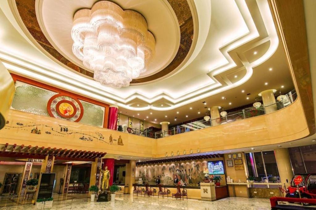 New Friendship Hotel Λουό Γιανγκ Εξωτερικό φωτογραφία